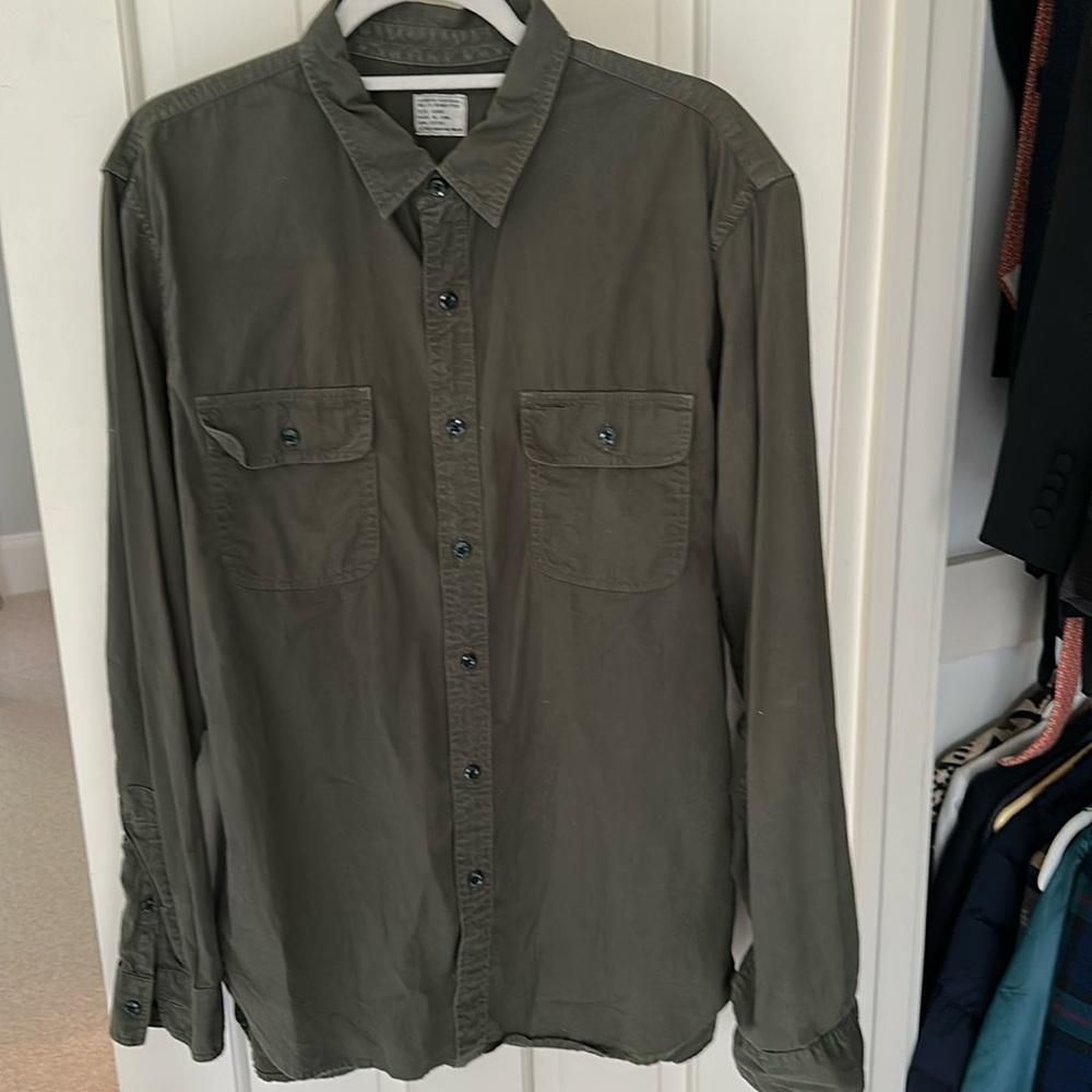 Men’s casual shirt. No need to dry clean!